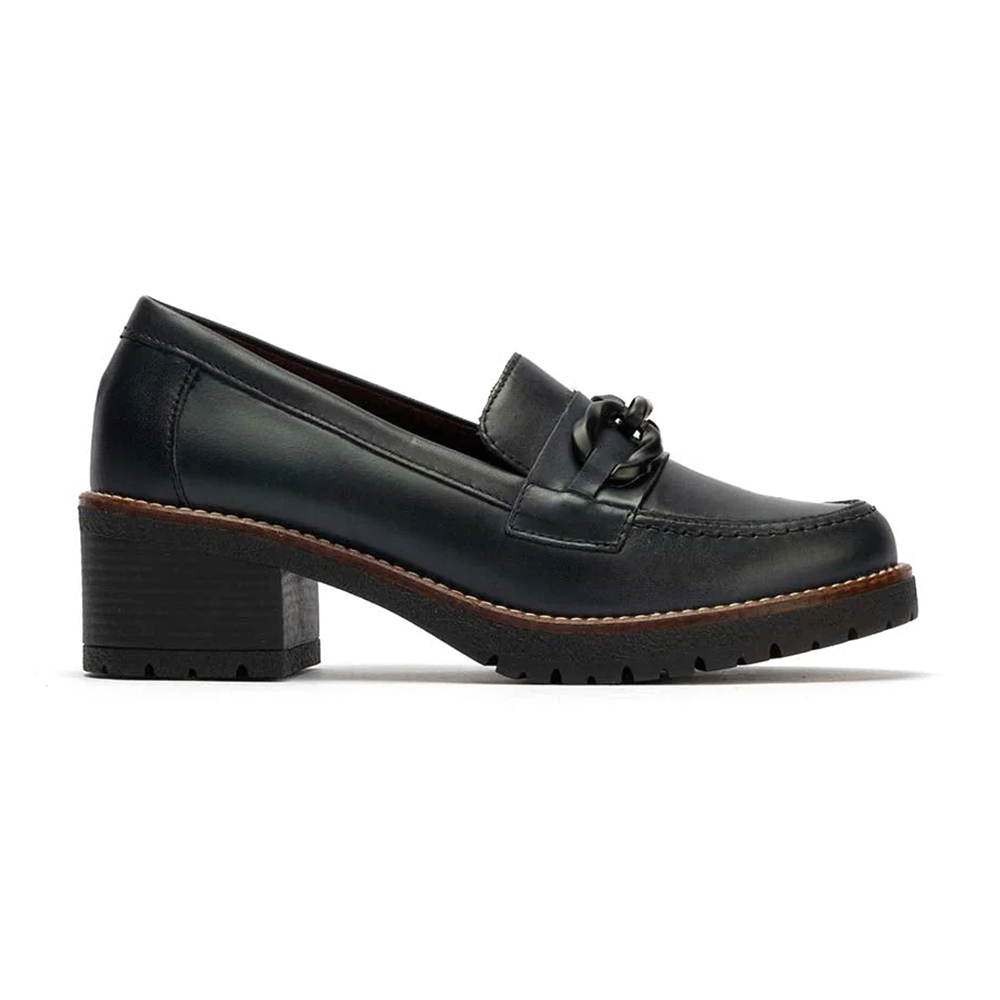 mocasin napa mujer pitillos 20020 negro tacon sport - MOCASÍN EN PIEL MUJER PITILLOS 20020 NEGRO | TACÓN SPORT Y COMODIDAD Mocasín en napa para mujer Pitillos 20020 en color negro, con un tacón sport de 5,5 cm. Fabricado en piel, con suela TR y plantilla extraíble, perfecto para un uso cómodo y elegante. Parte de la nueva colección Otoño-Invierno 2024.