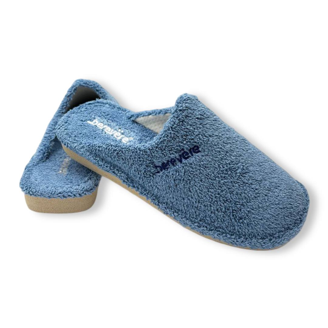 IMG 1069 - ZAPATILLAS CASA BEREVERE V9409 AGUAMAR | CHINELAS CÓMODAS, SUELA FLEXIBLE Y TEJIDO SUAVE Zapatillas de casa Berevere V9409 Aguamar - chinelas para mujer con rizo suave y plantilla acolchada