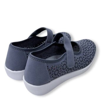 Salón Velcro Cutillas 38470 Pacífico Marino - zapato cómodo con diseño floral troquelado y ajuste de velcro