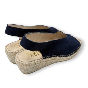 fabiolas-603800-negro