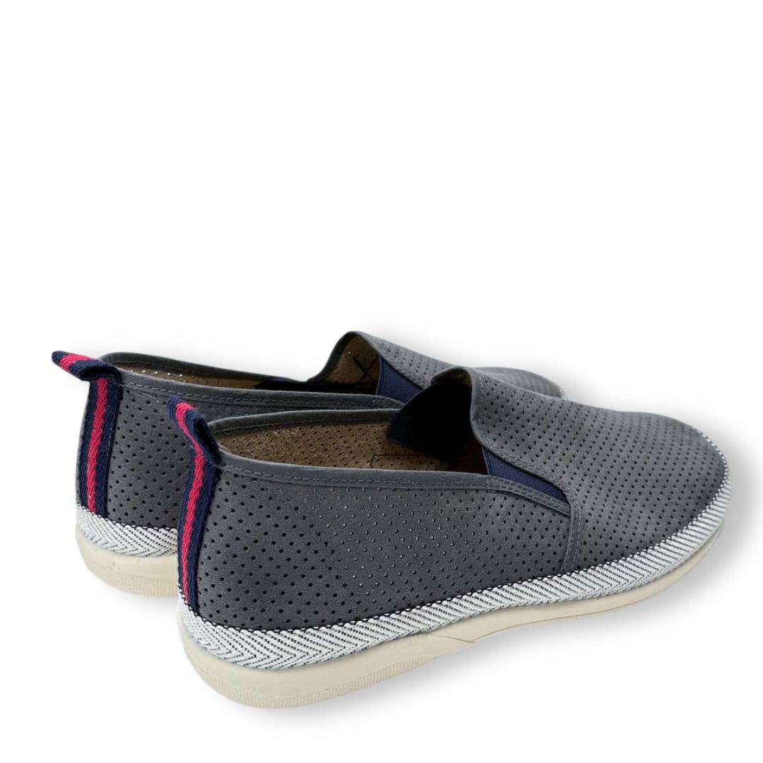 IMG 8884 - ALPARGATA VERANIEGA HOMBRE VULCA-BICHA 634 | ZAPATILLA LIGERA TIPO SLIP-ON, TEJIDO TRANSPIRABLE, CÓMODA Y ESTILOSA Picad-634-gris