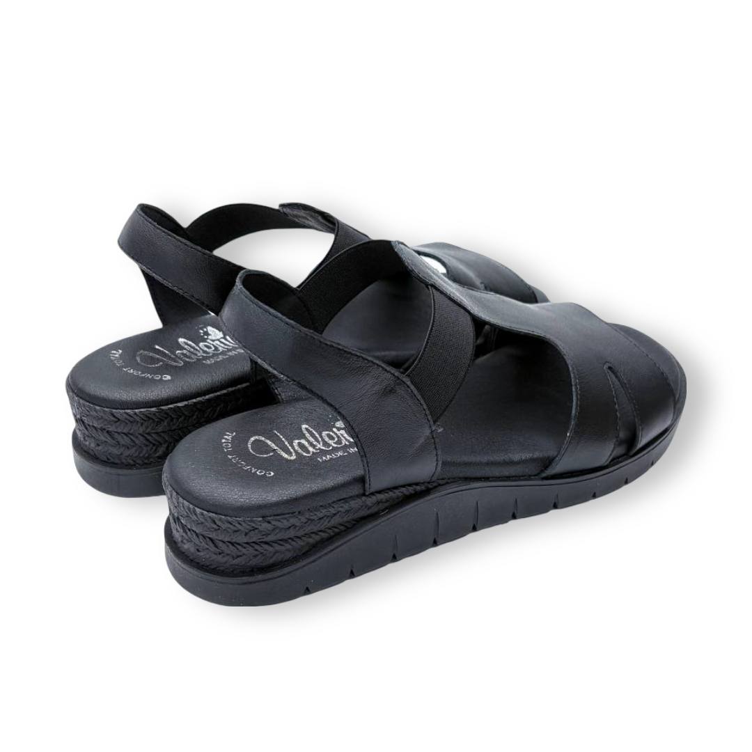 IMG 2707 - SANDALIA MUJER VALERIAS 1025 NEGRO | CALZADO CÓMODO CON ELÁSTICOS Y SUELA LIGERA PARA USO DIARIO valerias-1025-negro.jpg