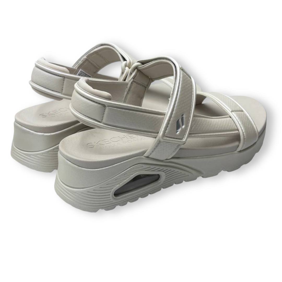 IMG 3899 - SANDALIA SKECHERS 120016/OFWT BASICALLY PRETTY | DISEÑO URBANO VEGANO CON CÁMARA DE AIRE Y AJUSTE DE VELCRO skechers-120016-ofwt-basically-pretty-blanco