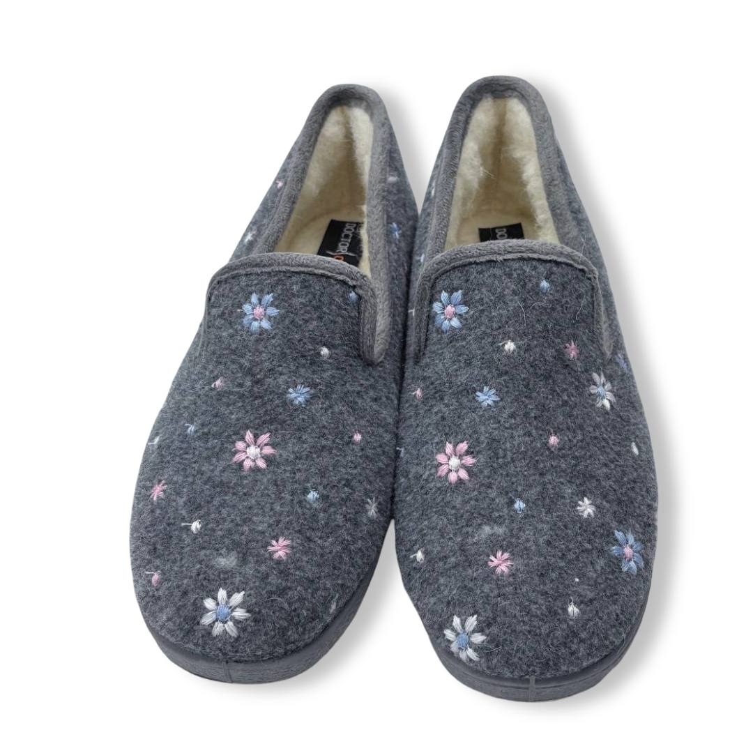 IMG 8599 - ZAPATILLAS DE CASA DOCTOR CUTILLAS 320 | CONFORT Y CALIDEZ ZAPATILLAS_DE_CASA_DOCTORCUTILLAS_320_00