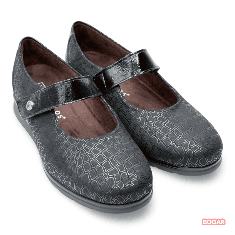 IMG 1562 1 - MUJER ZAPATO PITILLOS 11513 | MERCEDITAS CON VELCRO Y SUELA LIGERA IMG 1562 1 - MUJER ZAPATO PITILLOS 11513 | MERCEDITAS CON VELCRO Y SUELA LIGERA