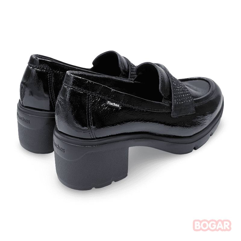 IMG 2400 - MUJER MOCASÍN FLUCHOS FUGAZ F2517 | MOCASÍN DE TACÓN CON SUELA TRACK fluchos-fugaz-f2517-negro-mocasin-mujer